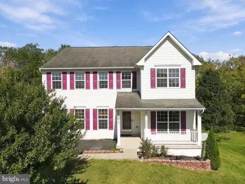 715 Chickamauga Dr, Harpers Ferry, WV 25425