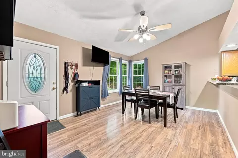 139 Dawn Ln, Harpers Ferry, WV 25425