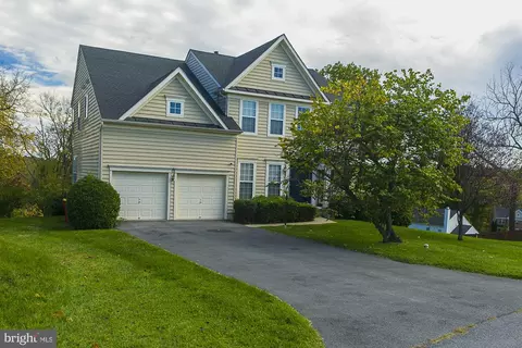 121 Glory Ridge Pl, Kearneysville, WV 25430