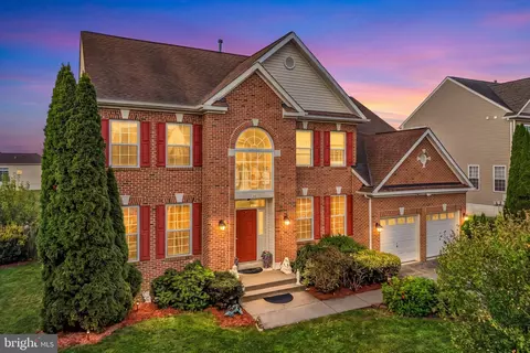26 Barksdale Dr, Charles Town, WV 25414
