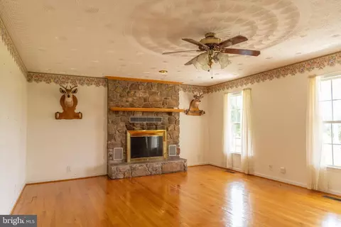 Living - 2046 Simms Hill Rd, Lindside, WV 24951 photo 1 of 5