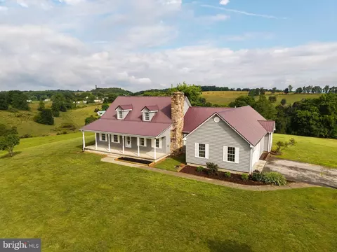 Exterior - 2046 Simms Hill Rd, Lindside, WV 24951 photo 6 of 16