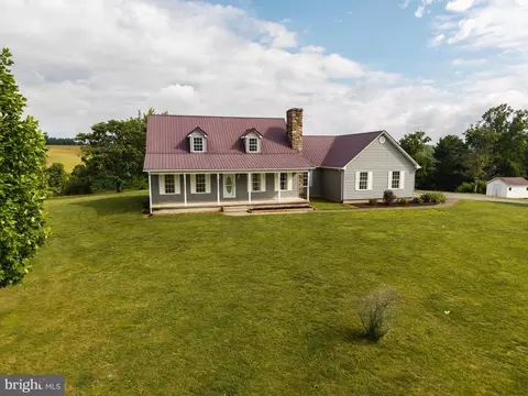 Exterior - 2046 Simms Hill Rd, Lindside, WV 24951 photo 2 of 16