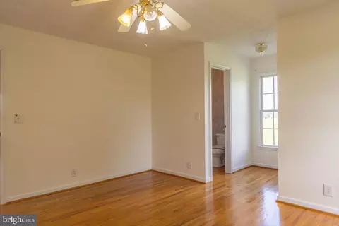 Bedroom - 2046 Simms Hill Rd, Lindside, WV 24951 photo 3 of 11