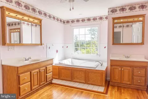 Bath - 2046 Simms Hill Rd, Lindside, WV 24951 photo 3 of 5