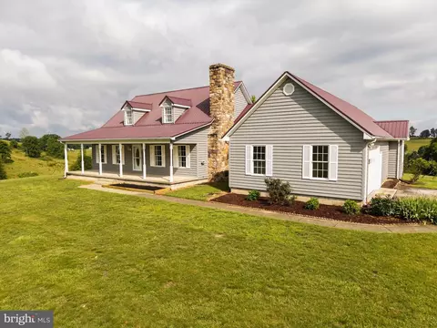Exterior - 2046 Simms Hill Rd, Lindside, WV 24951 photo 7 of 16