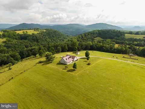 2046 Simms Hill Rd, Lindside, WV 24951
