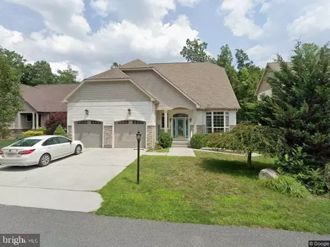 15 Round Table Ct, Morgantown, WV 26508