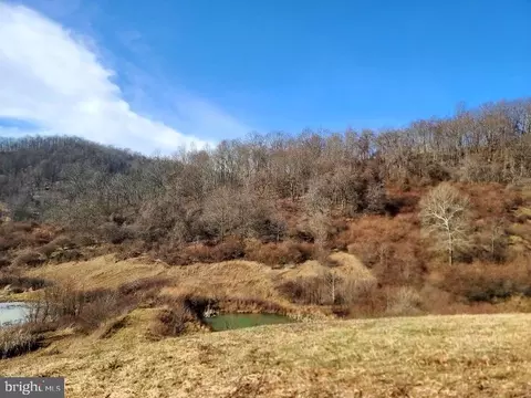 1931 St Leo Rd, Wana, WV 26590