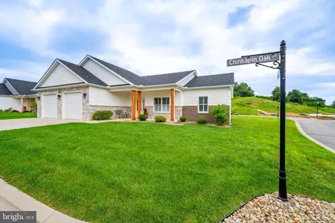 1202 Chinkapin Oak Trl, Morgantown, WV 26501