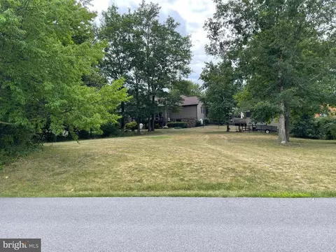 Summit Drive, Ridgeley, WV 26753