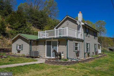 2186 Dry Run Rd, Burlington, WV 26710