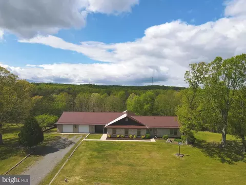 406 See View Dr, Burlington, WV 26710
