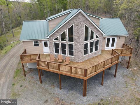 922 Moon Ridge Ln, Burlington, WV 26710