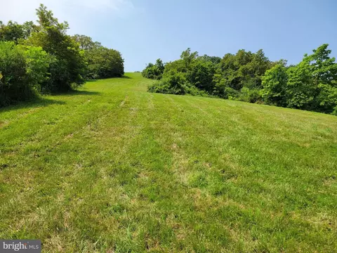 Feathers Road, Elk Garden, WV 26717