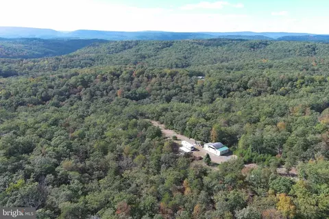 333 Lombardy Ln, Burlington, WV 26710