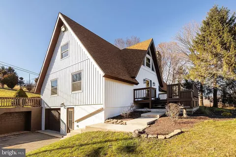 40 Glenview Ln, Keyser, WV 26726