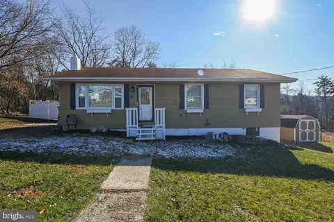 35 Cypress Dr, Keyser, WV 26726