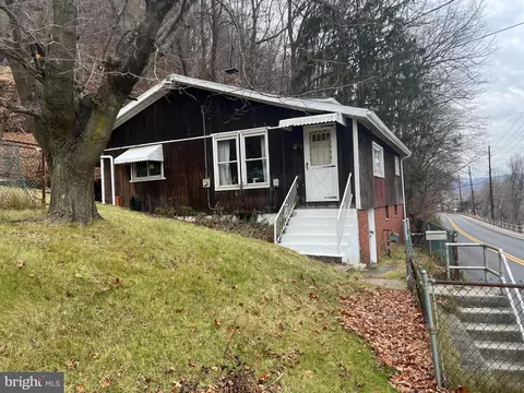 460 Armstrong St, Keyser, WV 26726