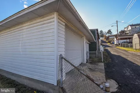 82 Spring St, Keyser, WV 26726 photo 4