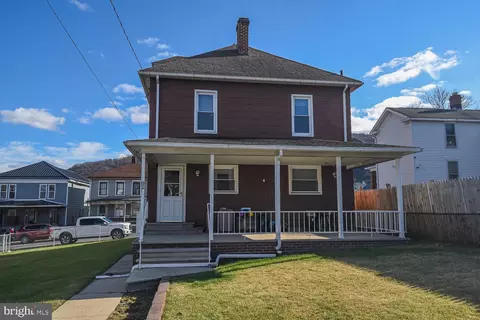 82 Spring St, Keyser, WV 26726 photo 2
