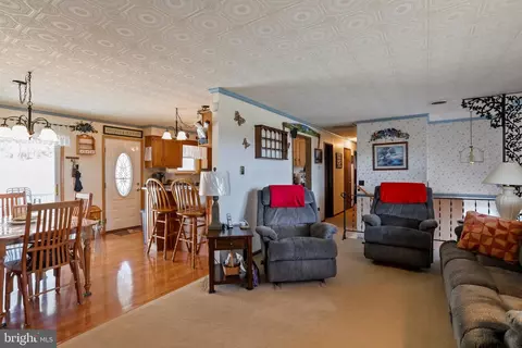 Living - 1271 Rogers Rd, Burlington, WV 26710 photo 2 of 6