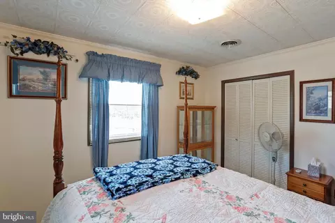 Bedroom - 1271 Rogers Rd, Burlington, WV 26710 photo 6 of 6