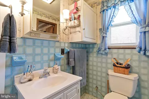 Bath - 1271 Rogers Rd, Burlington, WV 26710 photo 4 of 5