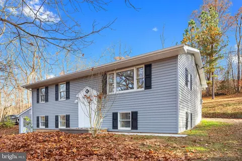 14537 Upper Patterson Creek Rd, Burlington, WV 26710