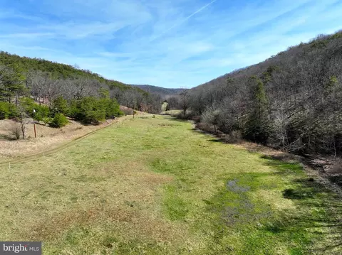 1912 Double Cribbs Rd, Burlington, WV 26710