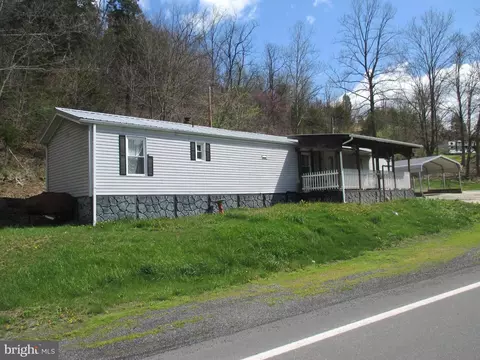 9470 Northwestern Tpke, New Creek, WV 26743