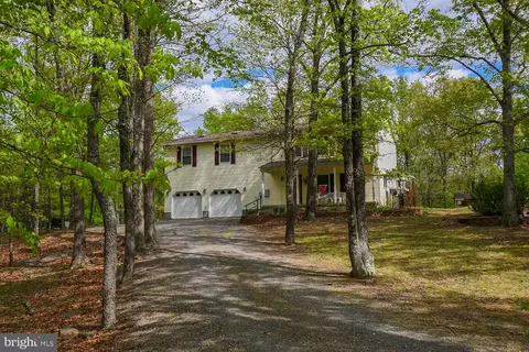 105 Pheasant Run Rd, Burlington, WV 26710