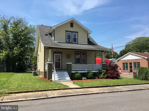 27 Central Ave, Ridgeley, WV 26753