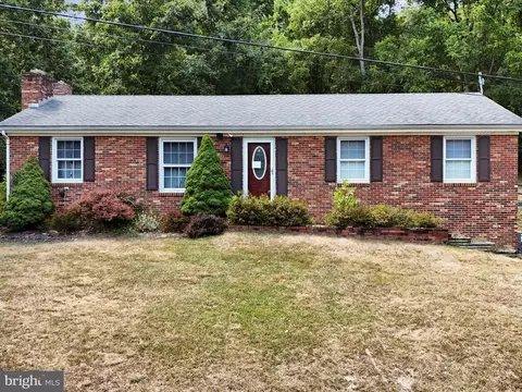 9 Heather Ln, Fort Ashby, WV 26719