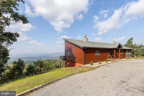 904 Bluffs Lookout Rd, Fort Ashby, WV 26719