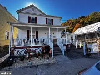 493 Saint Cloud St, Keyser, WV 26726 photo 4