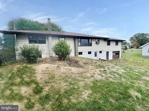 1913 Baker Hollow Rd, Ridgeley, WV 26753