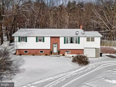 120 Motorcycle Ln, Ridgeley, WV 26753