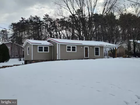4068 Georges Run Rd, Ridgeley, WV 26753