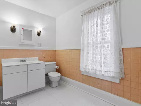 Bath - 133 S E St, Keyser, WV 26726 photo 2 of 3