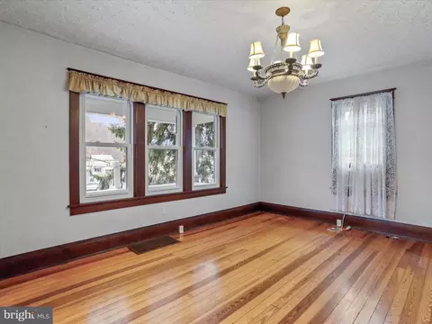 Living - 133 S E St, Keyser, WV 26726 photo 4 of 4