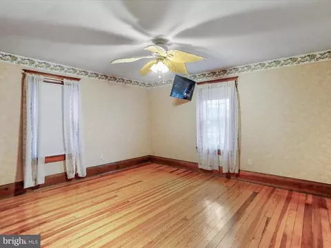 Bedroom - 133 S E St, Keyser, WV 26726 photo 3 of 7