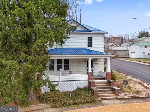 Exterior - 133 S E St, Keyser, WV 26726 photo 5 of 7