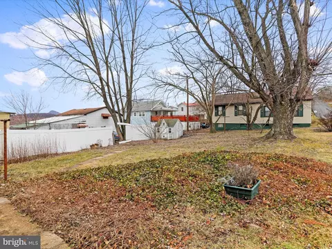 Exterior - 133 S E St, Keyser, WV 26726 photo 3 of 7