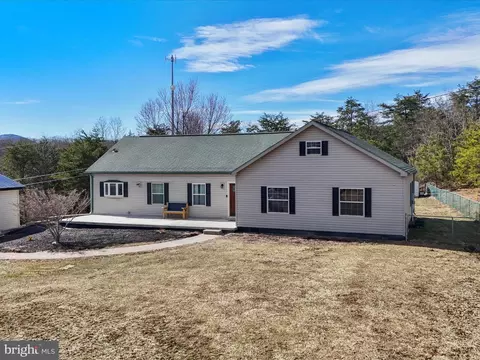 67 Pinepointe Dr, Keyser, WV 26726 photo 3