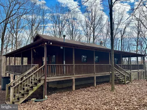 851 S Champwood Ln, Keyser, WV 26726