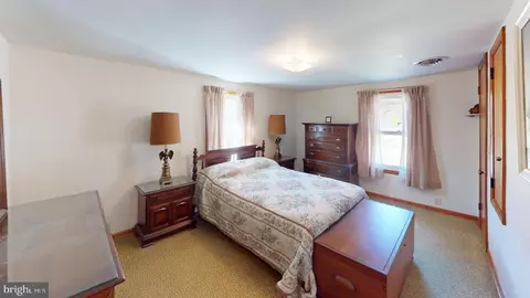 Bedroom - 2154 Dans Run Rd, Springfield, WV 26763 photo 14 of 14