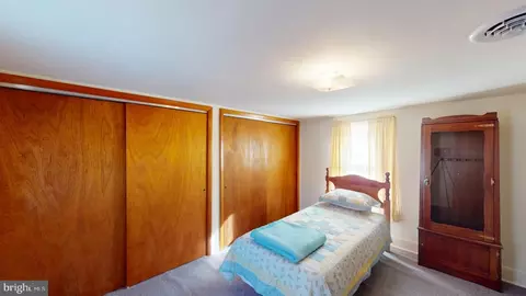Bedroom - 2154 Dans Run Rd, Springfield, WV 26763 photo 6 of 14