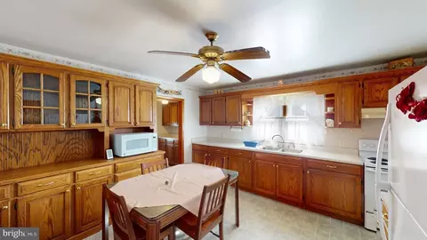 Entry Way - 2154 Dans Run Rd, Springfield, WV 26763 photo 2 of 21