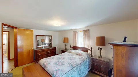 Bedroom - 2154 Dans Run Rd, Springfield, WV 26763 photo 2 of 14